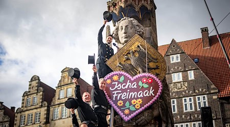 Die «fünfte Jahreszeit» startete am Nachmittag. / Foto: Sina Schuldt/dpa