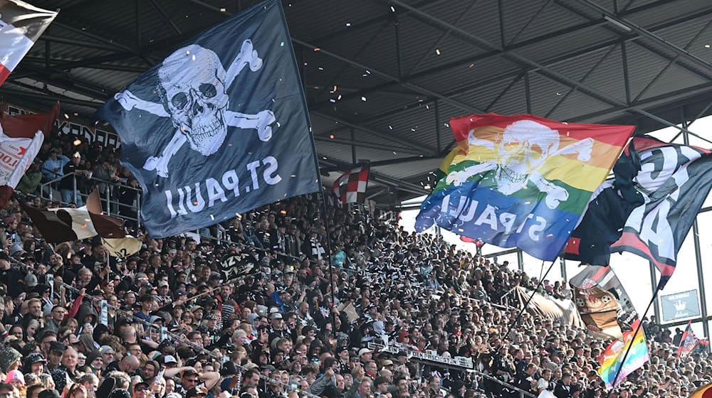 Der FC St. Pauli spielt am Wochenende in Frankfurt. / Foto: Carmen Jaspersen/dpa Der FC St. Pauli spielt am Wochenende in Frankfurt. / Foto: Carmen Jaspersen/dpa