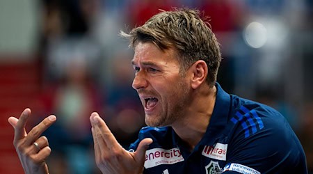 Trainer Christian Prokop und die TSV Hannover-Burgdorf hatten den SC Magdeburg zu Gast. / Foto: Julius Frick/dpa Trainer Christian Prokop und die TSV Hannover-Burgdorf hatten den SC Magdeburg zu Gast. / Foto: Julius Frick/dpa