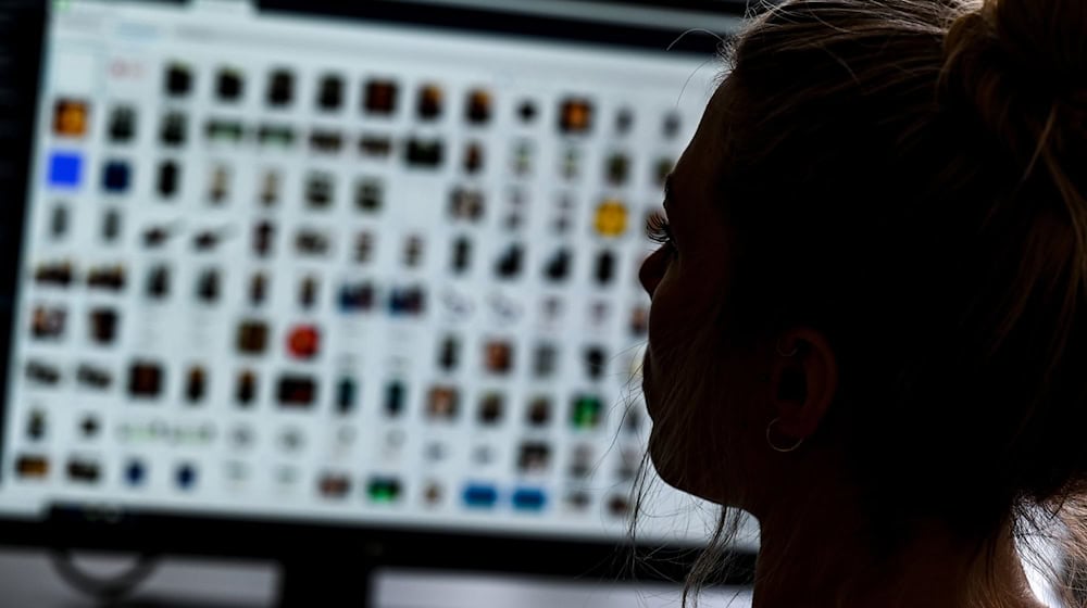 Der Kinderschutzbund fordert mehr Anstrengungen im Kampf gegen Missbrauchsdarstellungen im Internet. (Symbolbild) / Foto: Arne Dedert/dpa