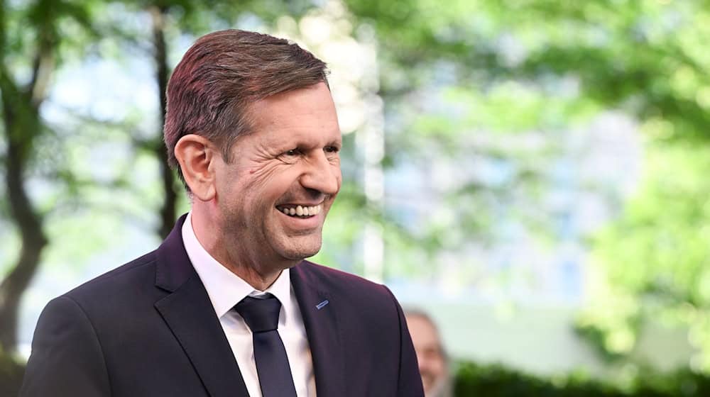 Olaf Lies (SPD) sieht im Tag der Deutschen Einheit einen Grund zur Freude. (Archivbild) / Foto: Jens Kalaene/dpa