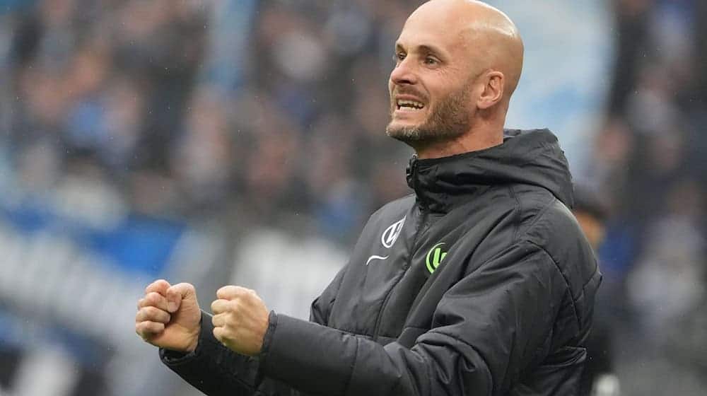 Wolfsburg-Trainer Paul Simonis. / Foto: Marcus Brandt/dpa Wolfsburg-Trainer Paul Simonis. / Foto: Marcus Brandt/dpa