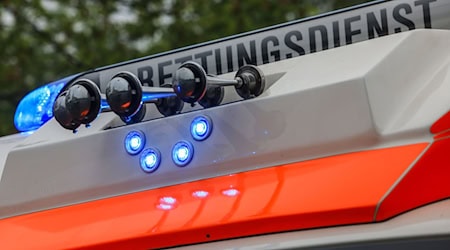 Ein Reizgas-Vorfall an einer Schule in Wilhelmshaven sorgt für einen großen Einsatz. (Symbolbild) / Foto: Oliver Berg/dpa