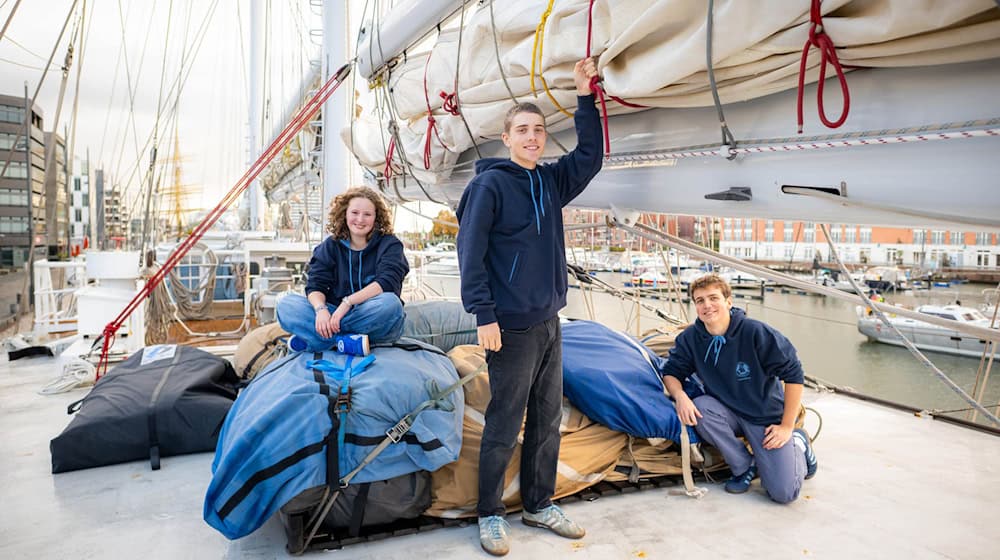 38 Jugendliche stechen bald in See. / Foto: Sina Schuldt/dpa 38 Jugendliche stechen bald in See. / Foto: Sina Schuldt/dpa