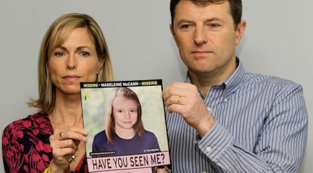 Die Eltern des vermissten englischen Mädchens Madeleine McCann haben in einem Stalking-Prozess gegen eine Frau ausgesagt, die behauptet, ihre Tochter zu sein. (Archivbild) / Foto: Sang Tan/AP/dpa