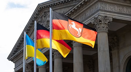 Rund 115.000 Ukrainerinnen und Ukrainer leben in Niedersachsen. (Symbolbild) / Foto: Michael Matthey/dpa