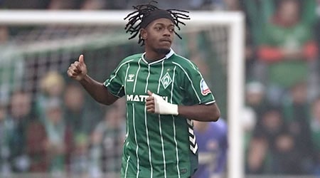  Samuel Mbangula brachte Werder gegen den FC St. Pauli früh in Führung, / Foto: Carmen Jaspersen/dpa