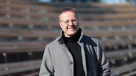 Die erste Spielzeit nach dem Großumbau liegt hinter Ronny Große und dem Bergtheater Thale. (Archivbild)  / Foto: Matthias Bein/dpa