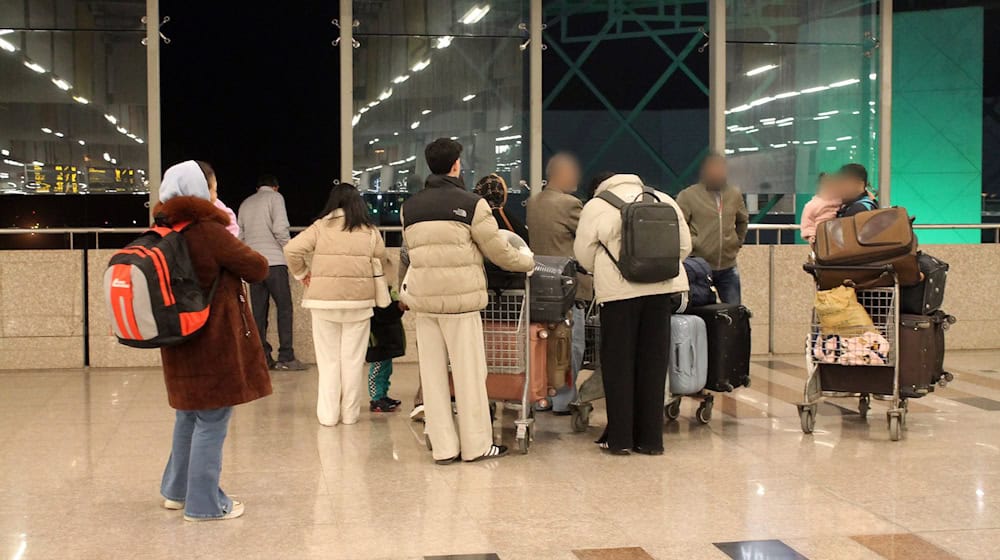 Viele ausreisewillige Afghanen harren seit Monaten oder gar Jahren in Islamabad aus. / Foto: Nabila Lalee/dpa