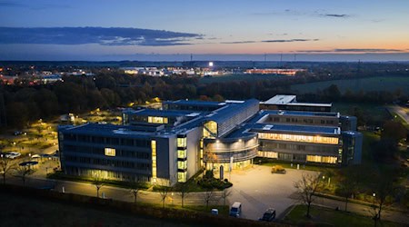 Die Bundesgesellschaft für Endlagerung (BGE) im niedersächsischen Peine sucht nach einem geeignetem Standort für hochradioaktive Abfälle. (Archivbild)  / Foto: Julian Stratenschulte/dpa