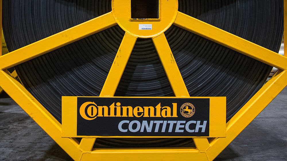 Continental will sich 2026 von Contitech trennen. (Archivbild) / Foto: Ole Spata/dpa