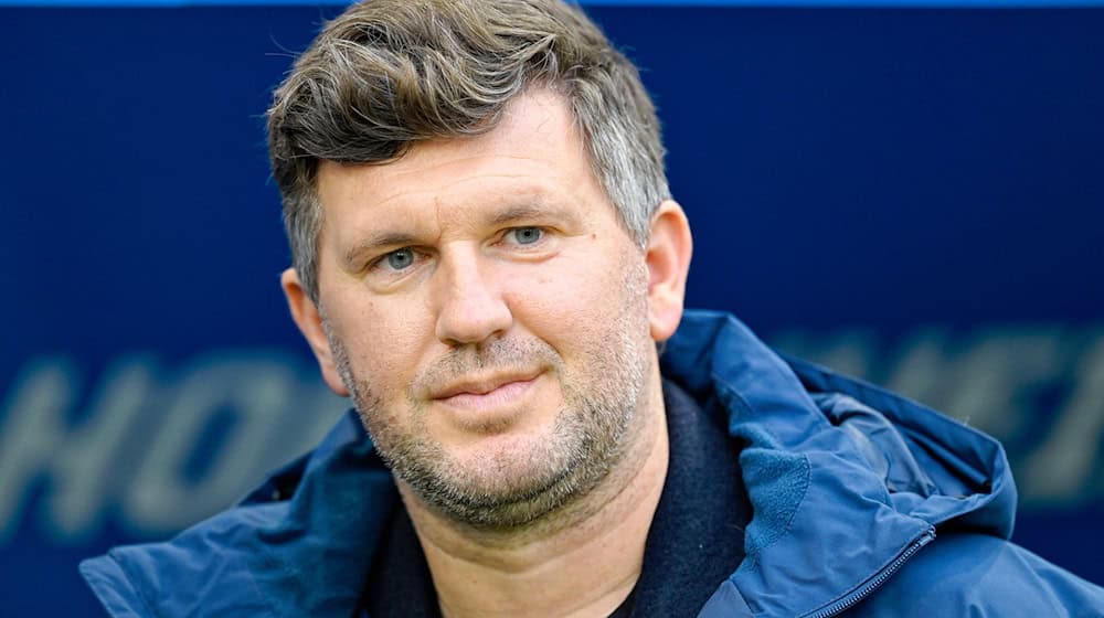 Die Absage von Andreas Schicker trifft den VfL Wolfsburg hart. / Foto: Uwe Anspach/dpa