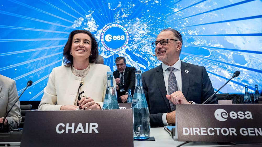 Schon seit Längerem steht fest, dass es für Europa drei Plätze Richtung Mond geben soll. (Archivbild) / Foto: Sina Schuldt/dpa