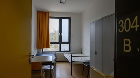 Dass Hamburg und Brandenburg spezielle Zentren für Überstellungen in andere europäische Staaten eingerichtet haben, hat auch mit dem Terroranschlag in Solingen zu tun. (Archivfoto) / Foto: Patrick Pleul/dpa