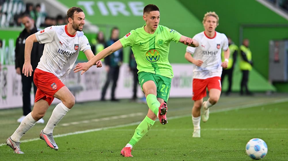 Bence Dardai wird dem VfL Wolfsburg mehrere Monate fehlen. / Foto: Swen Pförtner/dpa