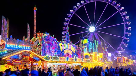 Der Bremer Freimarkt wird mit einer traditionellen Zeremonie «beerdigt». (Archivfoto) / Foto: Sina Schuldt/dpa