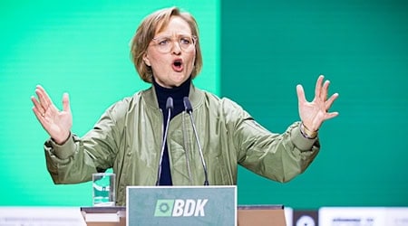 Grünen-Chefin Franziska Brantner wählte in Hannover ungewöhnlich deutliche Worte. / Foto: Moritz Frankenberg/dpa