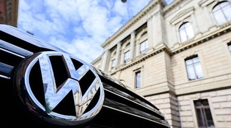 Am Landgericht Braunschweig beginnt ein zweiter Betrugsprozess zur Aufklärung des Dieselskandals bei VW. (Archivbild)  / Foto: Julian Stratenschulte/dpa Pool/dpa