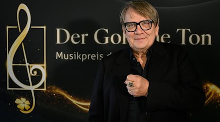 Der Musiker Sven Regener wurde in Goslar mit dem Musikpreis der Stadt Goslar, dem «Goldenen Ton», ausgezeichnet. / Foto: Swen Pförtner/dpa
