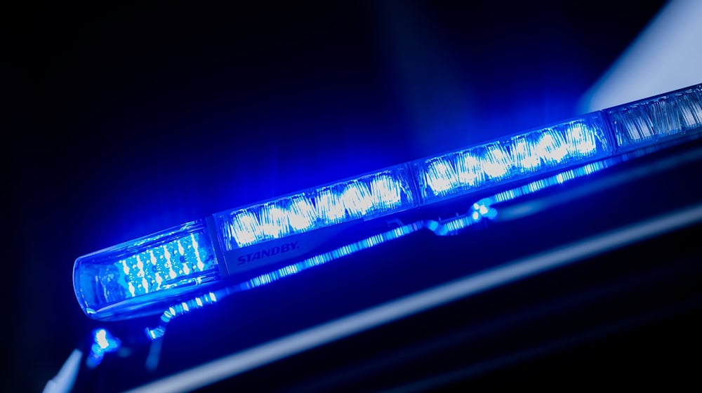 Beide Fahrer wurden nah dem Unfall ins Krankenhaus gebracht. (Symbolbild) / Foto: Rolf Vennenbernd/dpa