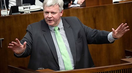 Jens Eckhoff soll den Untersuchungsausschuss leiten. (Archivbild) / Foto: Sina Schuldt/dpa