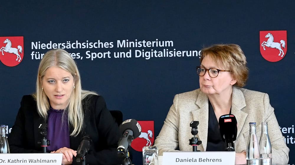 «Den Tätern tut es unheimlich weh, wenn das Luxusauto weg ist»: Niedersachsens Justizministerin Kathrin Wahlmann (SPD) zum Kampf gegen Organisierte Kriminalität.  / Foto: Shireen Broszies/dpa