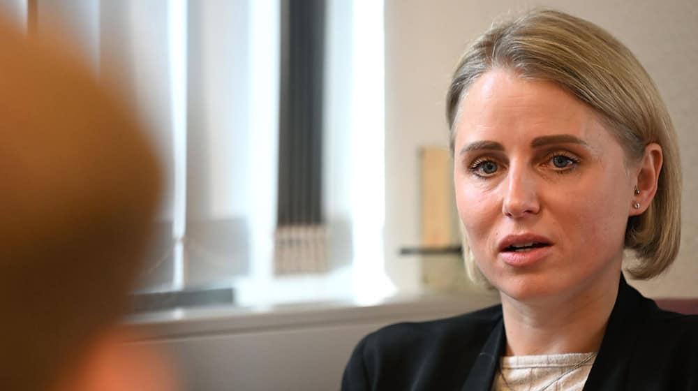 Die AfD-Abgeordnete Behrendt machte Schlagzeilen, als der Landtag im November ihre Immunität aufhob. Wegen mutmaßlich hetzerischer Internet-Posts bereitet die Staatsanwaltschaft Göttingen eine Anklage gegen sie vor. (Archivbild) / Foto: -/dpa