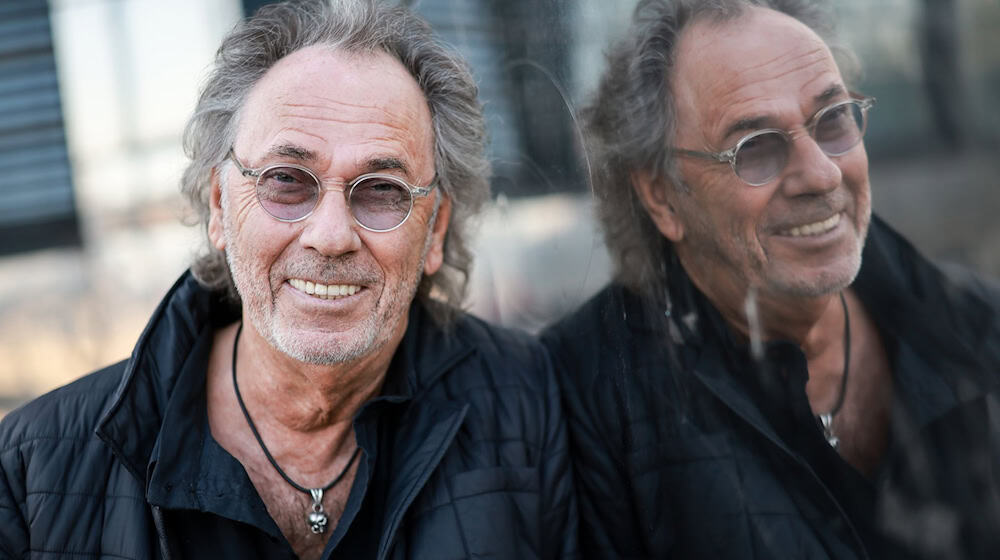 Mit der Band «The Bad Falling Bostels» landete Hugo Egon Balder in Bad Fallingbostel einen Hit. (Archivbild) / Foto: Christian Charisius/dpa