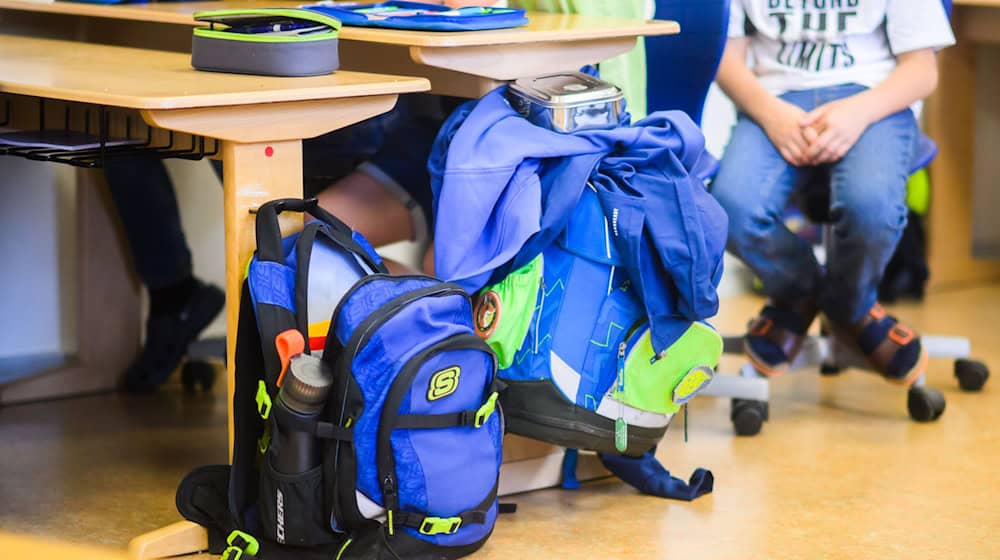 Schulpsychologen beraten die Grundschule jetzt. (Symbolbild) / Foto: Julian Stratenschulte/dpa