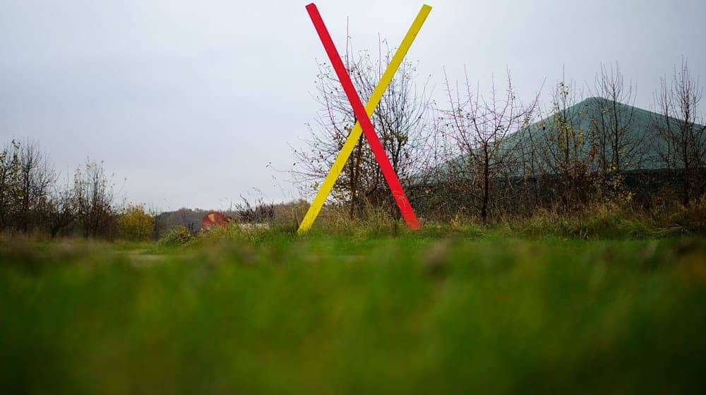 Die Pläne der Bahn für die Schnellstrecke Hamburg–Hannover sind umstritten. / Foto: Philipp Schulze/dpa