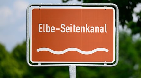 Der Kanal ist bis auf weiteres gesperrt. (Archivbild) / Foto: Philipp Schulze/dpa
