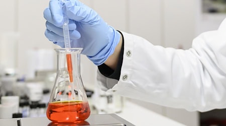 Die chemische Industrie ist eine der Schlüsselbranchen in Niedersachsen, steht aber zunehmend unter wirtschaftlichem Druck. (Symbolbild) / Foto: Swen Pförtner/dpa