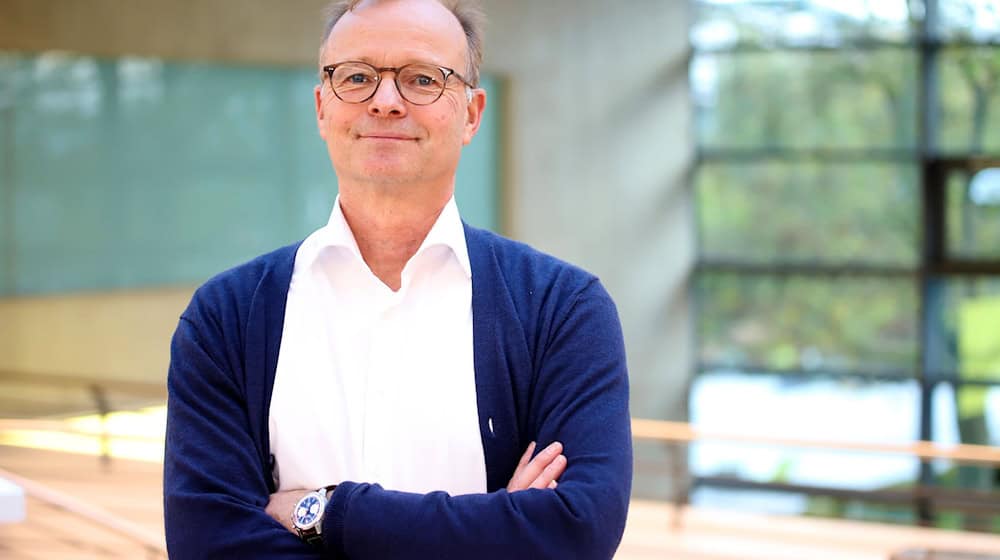 Der neue Sartorius-Chef Michael Grosse lobt seinen Vorgänger. / Foto: Stefan Rampfel/dpa