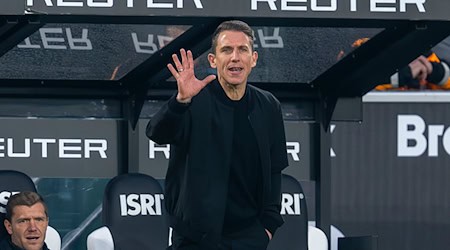 Daniel Bauer geht auch in das Freiburg-Spiel als Interimstrainer. (Archivfoto) / Foto: David Inderlied/dpa