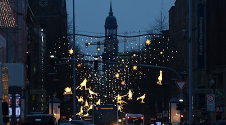 In Hamburg dominieren am Wochenende viele Wolken. / Foto: Marcus Brandt/dpa