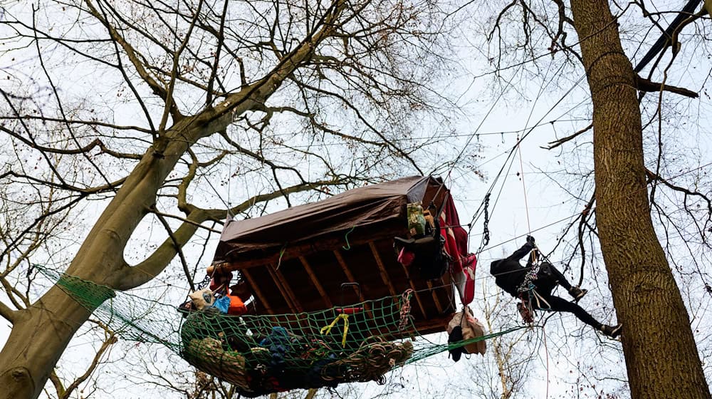 Das Protestcamp richtet sich gegen den Ausbau der A39 bei Lüneburg. (Archivbild) / Foto: Philipp Schulze/dpa