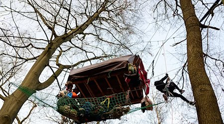 Das Protestcamp richtet sich gegen den Ausbau der A39 bei Lüneburg. (Archivbild) / Foto: Philipp Schulze/dpa