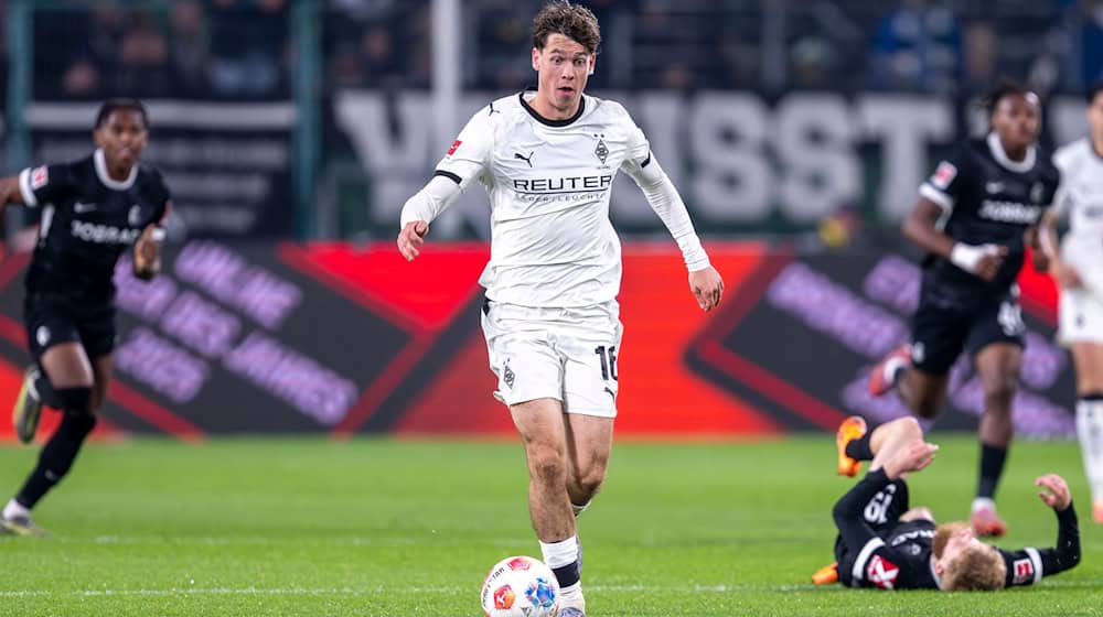  Philipp Sander ist für Borussia Mönchengladbach wieder einsatzbereit. (Archivbild)  / Foto: David Inderlied/dpa