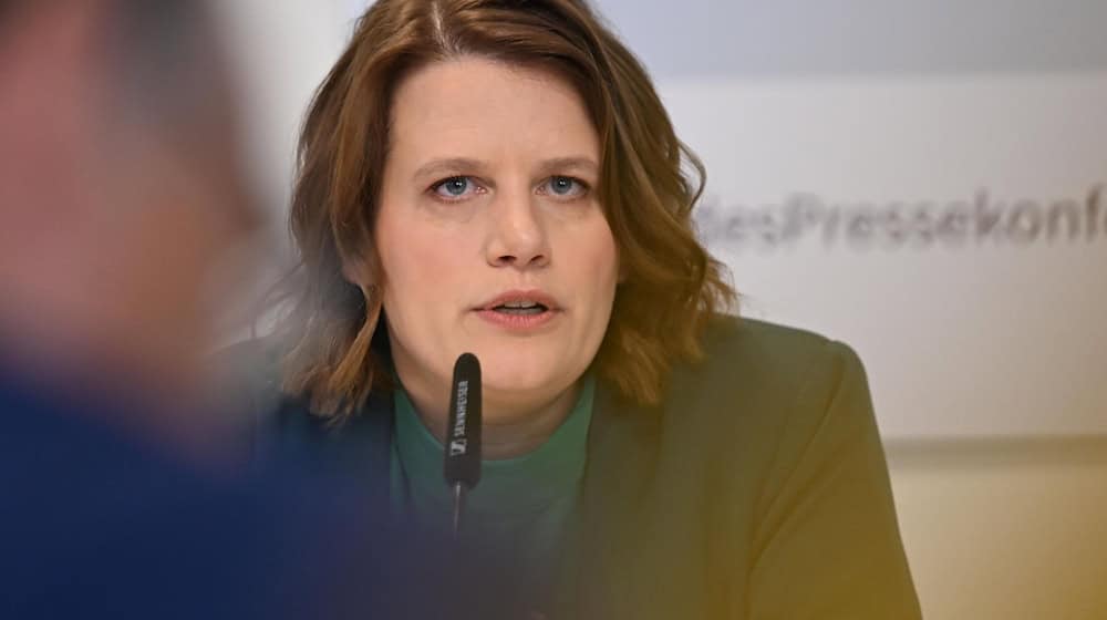 Niedersachsens Kultusministerin Julia Willie Hamburg warnt vor Schulstreiks oder Unterrichtsboykott. (Archivbild) / Foto: Shireen Broszies/dpa