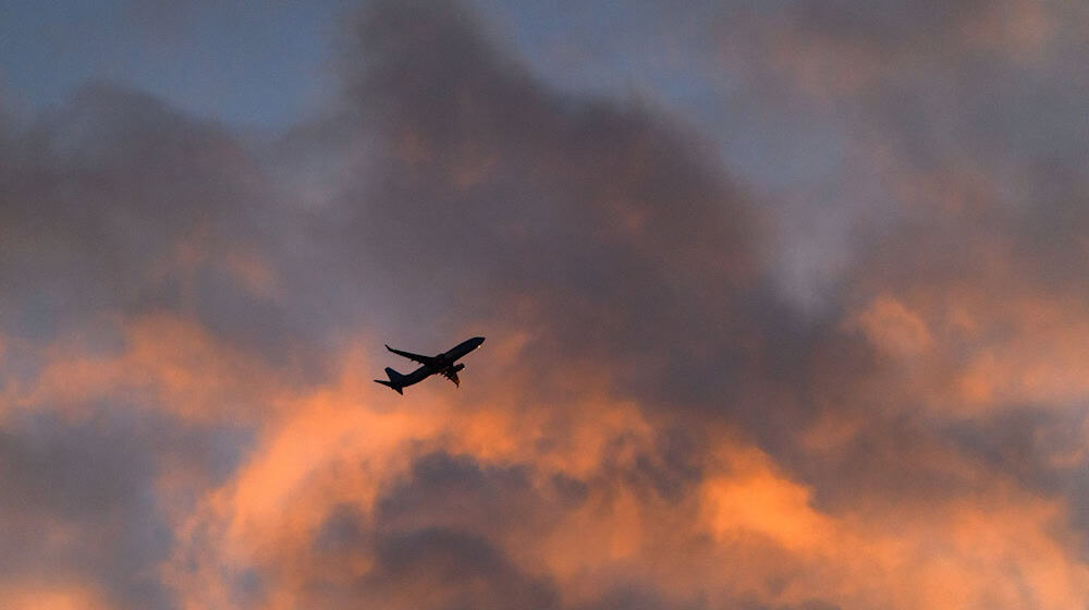Mit einem zusätzlichen Flugzeug in Hannover will Tui sein Angebot erweitern. (Archivbild) / Foto: Julian Stratenschulte/dpa