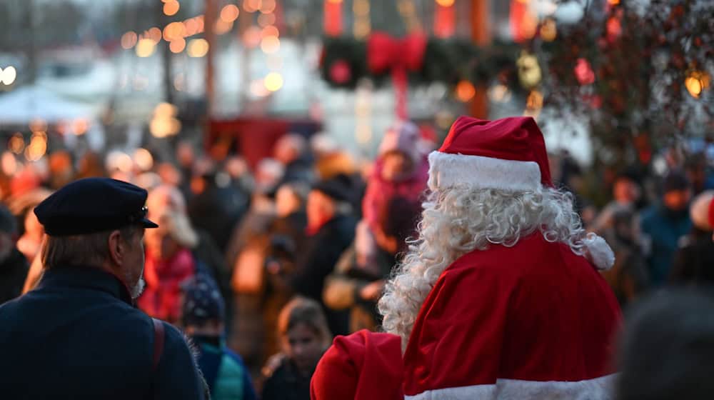 Auch im Norden wünschen sich viele ein weißes Wunder zu Weihnachten. (Symbolbild)  / Foto: Lars Penning/dpa
