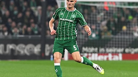 Amos Pieper will mit Werder Bremen den Derby-Sieg. (Archivfoto) / Foto: Carmen Jaspersen/dpa