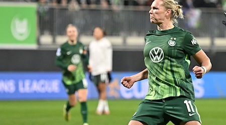 Alexandra Popp vom VfL Wolfsburg traf gegen den HSV doppelt. (Archivfoto). / Foto: Swen Pförtner/dpa