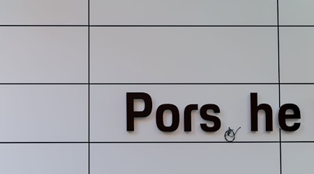 Porsche hat 2025 ein Zehntel weniger Auto verkauft. (Archivbild) / Foto: Rolf Vennenbernd/dpa
