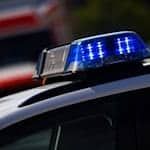 Nach einem Unfall mit einem schwer verletzten Kind wird dem mutmaßlichen Verursacher ein versuchter Mord durch Unterlassen vorgeworfen. (Symbolbild)  / Foto: Moritz Frankenberg/dpa