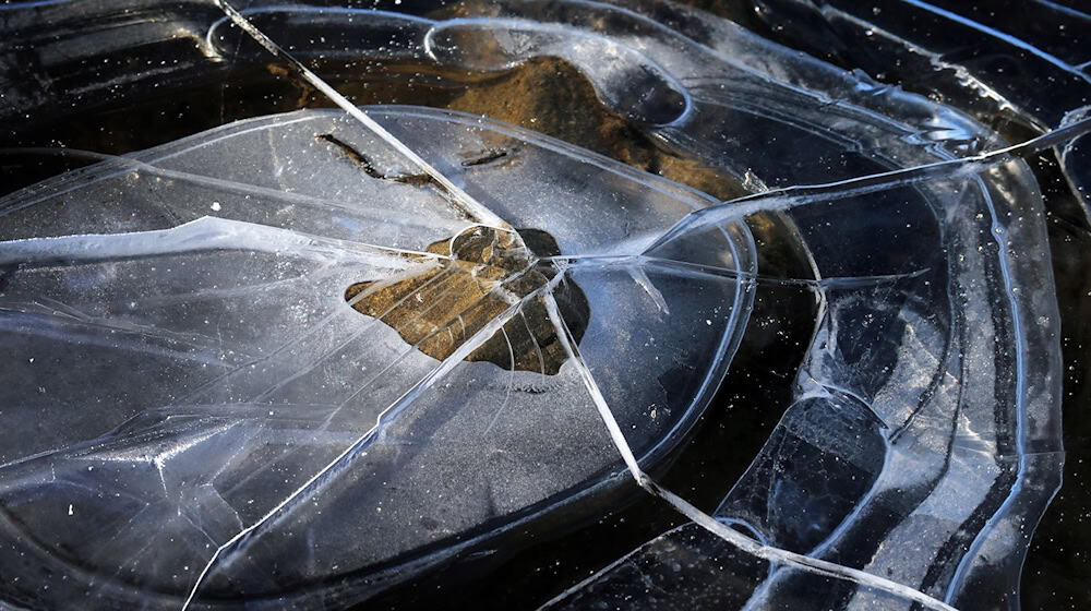 Der Junge kam stark unterkühlt ins Krankenhaus. (Symbolbild) / Foto: Karl-Josef Hildenbrand/dpa