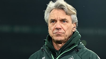 Hat derzeit wenig zu lachen: Werder-Cheftrainer Horst Steffen. / Foto: Carmen Jaspersen/dpa