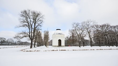 Auch am Wochenende können sich Bewohner in Niedersachsen auf kaltes Winterwetter einstellen. (Archivbild) / Foto: Julian Stratenschulte/dpa