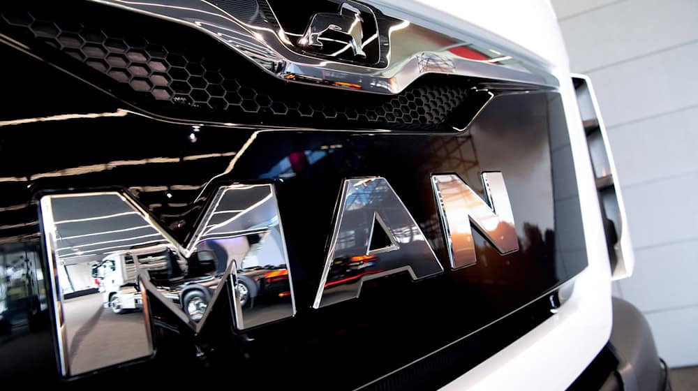 Beim Bus- und Lastwagenhersteller MAN gibt es eine Einigung zum geplanten Stellenabbau - aber nicht für Salzgitter. (Archivbild) / Foto: Sven Hoppe/dpa