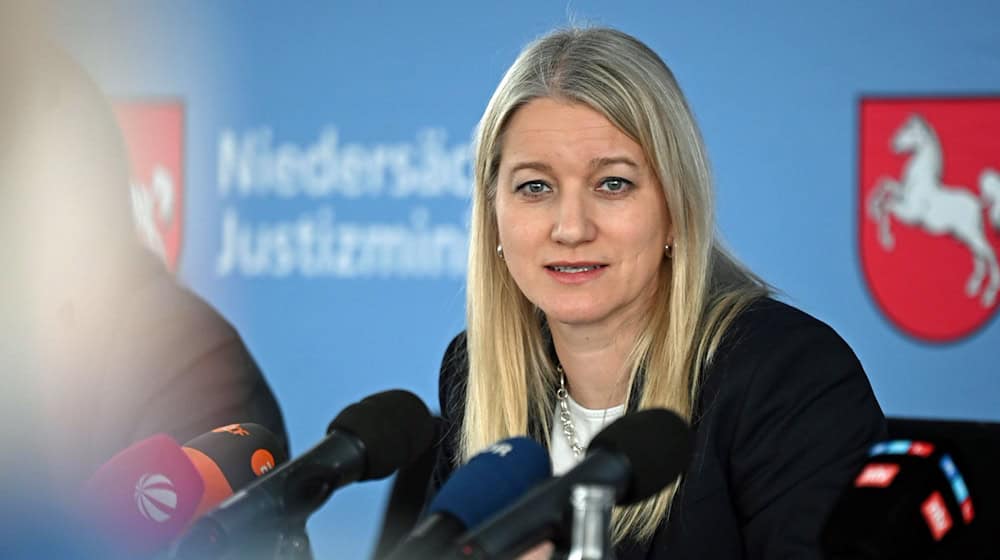 Justizministerin Wahlmann betont, die E-Akte sei von der Störung nicht betroffen gewesen. (Archivbild) / Foto: Shireen Broszies/dpa